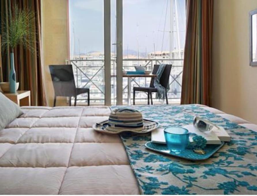 Apartment Port Cap Hermes Vue Et Port Pieds Dans L'eau Piscine Pkg *